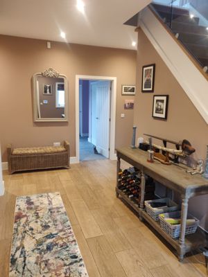 Entrance Hallway- click for photo gallery